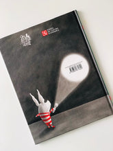 Cargar imagen en el visor de la galería, Olivia y el juguete desaparecido