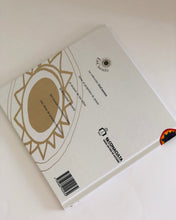 Cargar imagen en el visor de la galería, Mi abuelita tiene ruedas