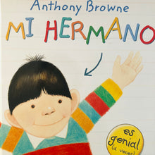 Cargar imagen en el visor de la galería, Mi hermano es genial (a veces)